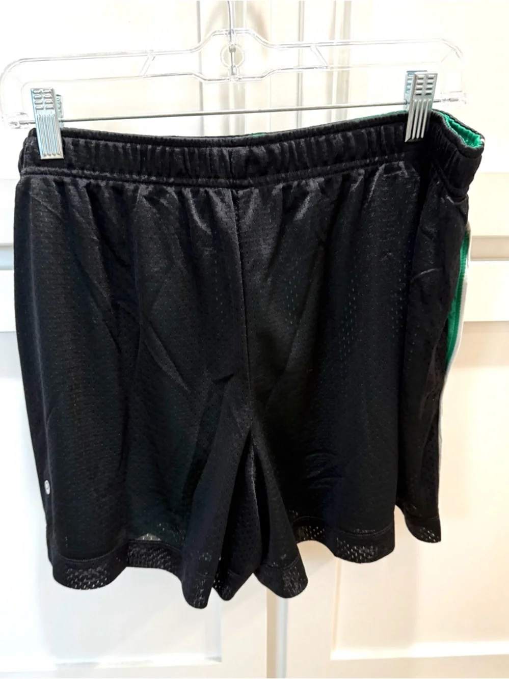 NWT-Lululemon Double-Layered Mesh Mid-Rise Shorts-5” Inseam-Womens Sz XL - Picture 8 of 12